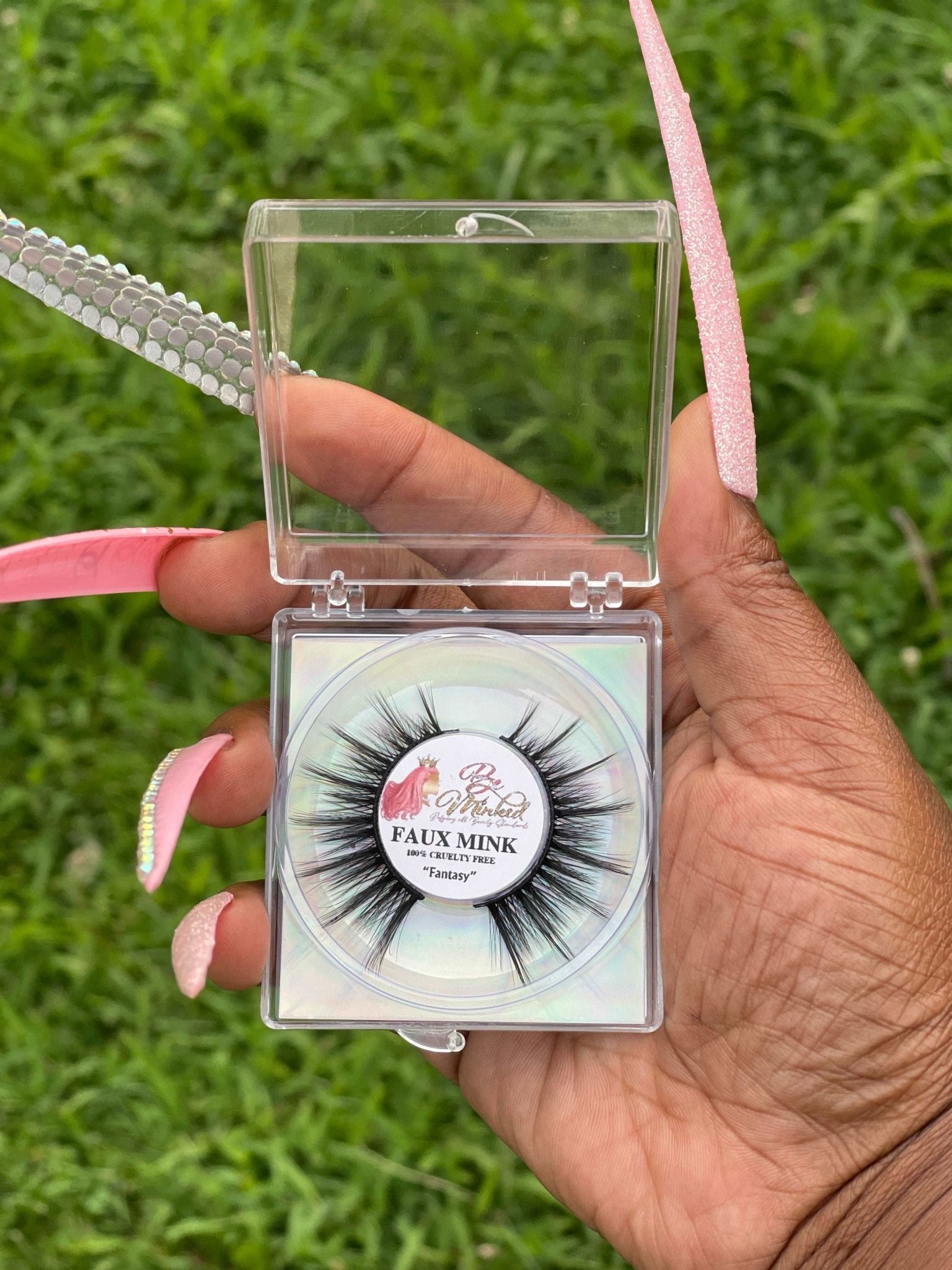 Fantasy - Be Minked Beauty